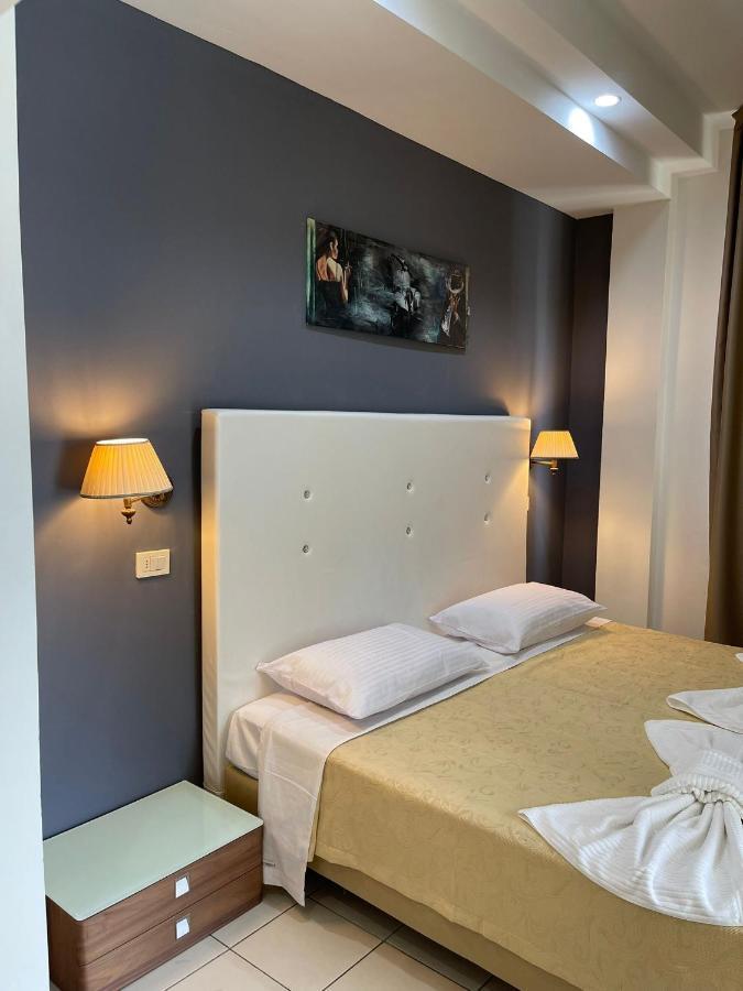 Hotel New Happy Rimini Exterior photo