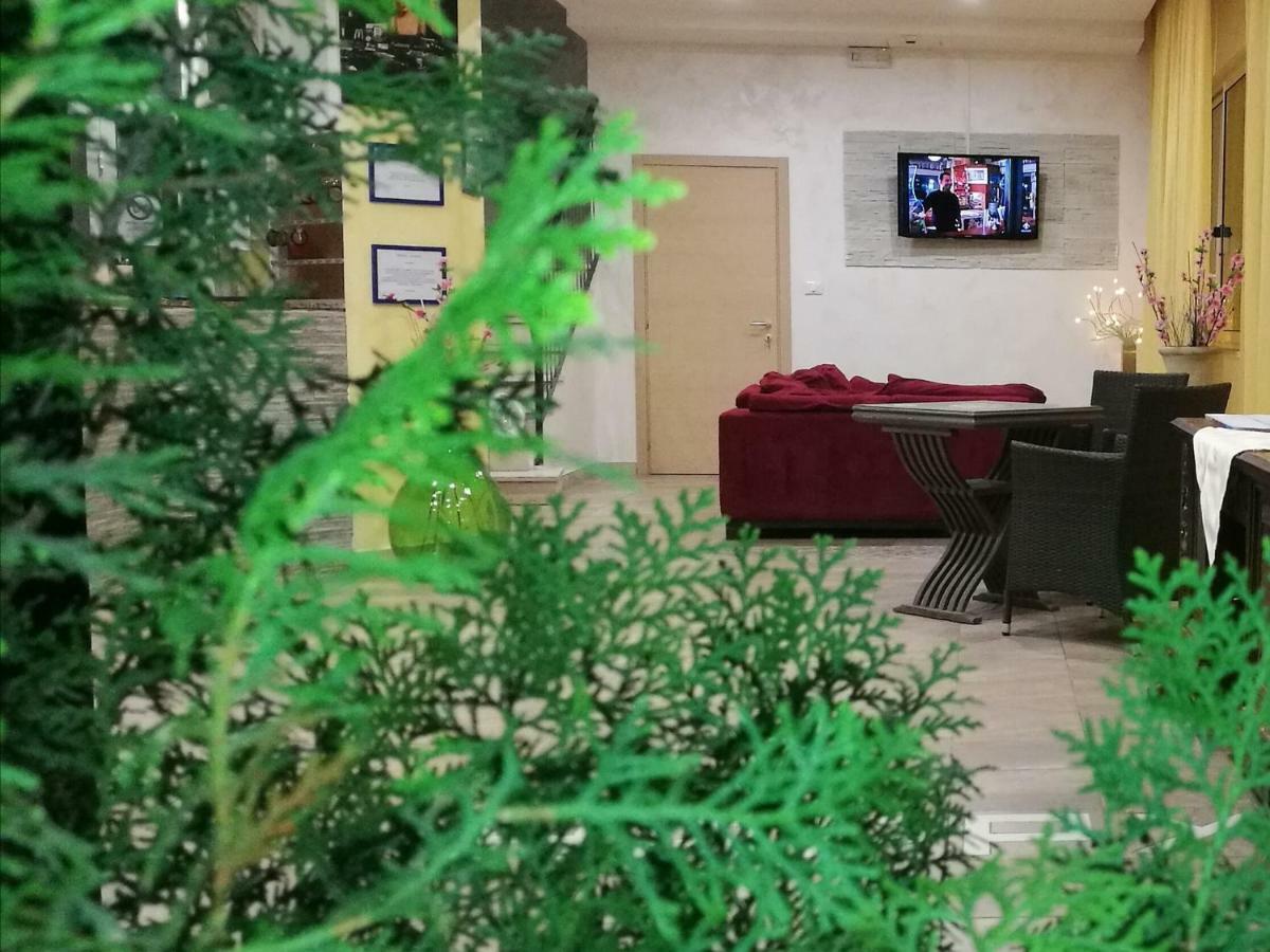 Hotel New Happy Rimini Exterior photo